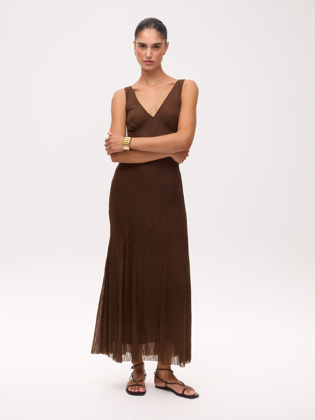 BEATRICE BROWN - Vestido tirantes punto con falda de godets, para invitadas de boda, fiesta y eventos de primvera y verano. MIOH es la marca española de vestidos de fiesta para invitadas de boda más de moda en España