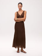 BEATRICE BROWN - Vestido tirantes punto con falda de godets, para invitadas de boda, fiesta y eventos de primvera y verano. MIOH es la marca española de vestidos de fiesta para invitadas de boda más de moda en España